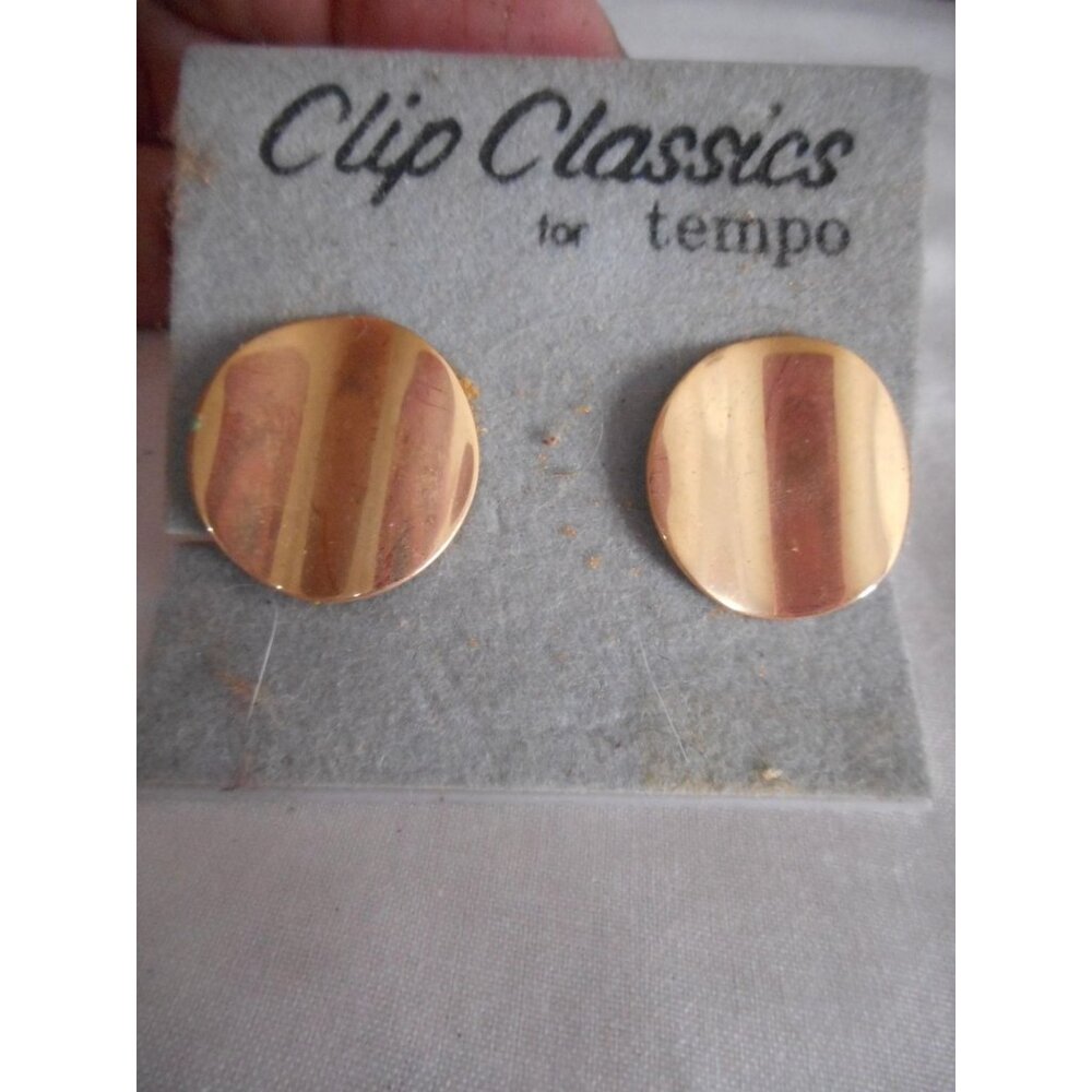 Vintage round gold tone Earrings 1980s Estate Find